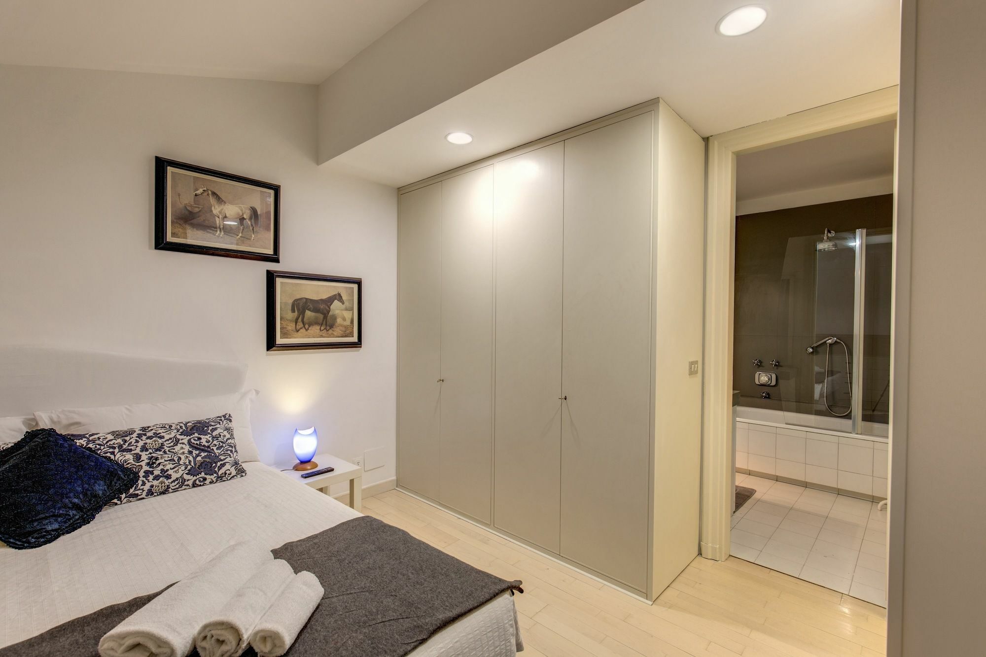 Trevi Miracle Suite Roma Exterior foto